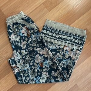 Sienna Sky Gray Floral Pants